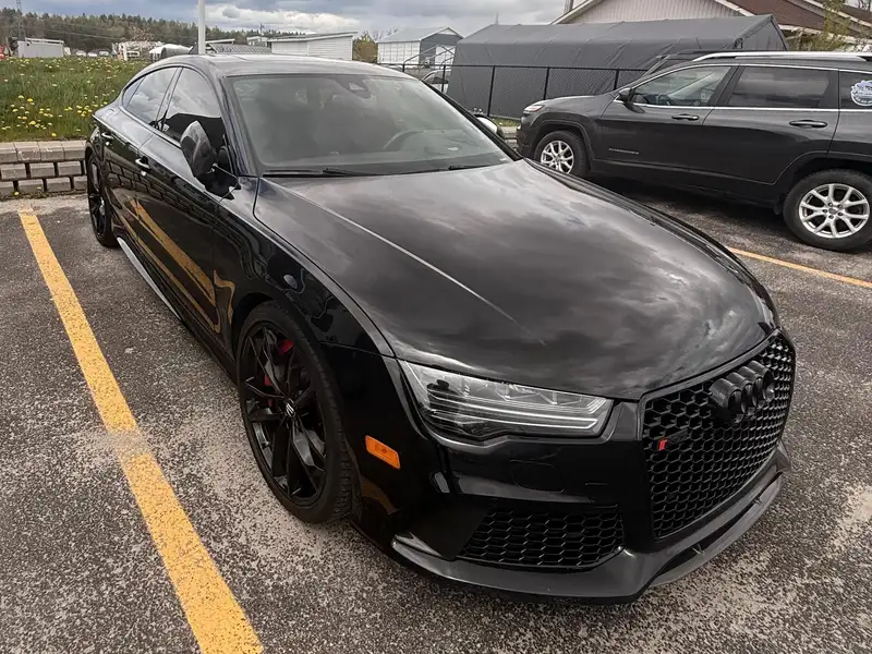 2017 Audi RS7 Performance, černá, 53 000 km, dovoz Kanada — foto 4 z 10