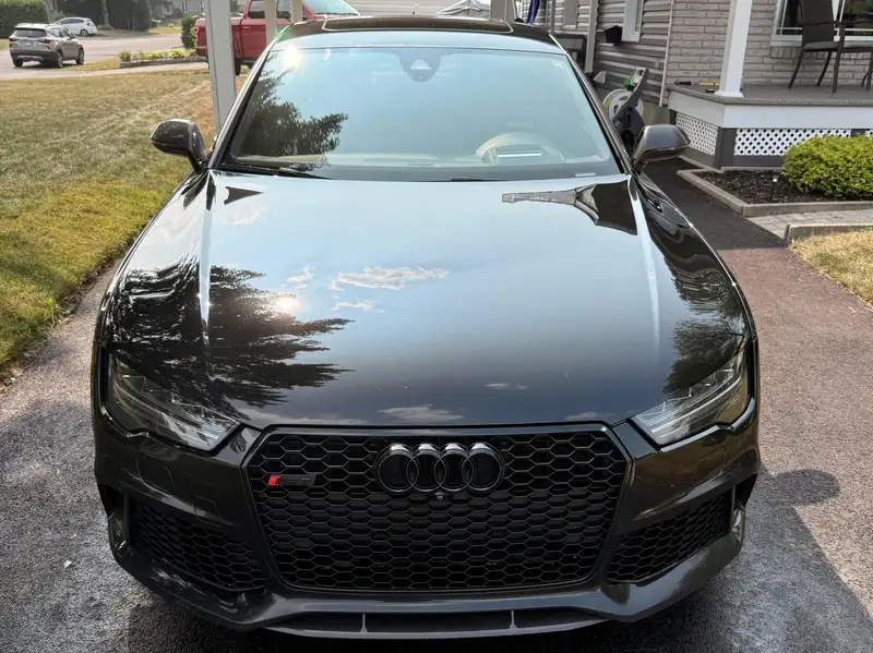 2017 Audi RS7 Performance, černá, 53 000 km, dovoz Kanada — foto 5 z 10