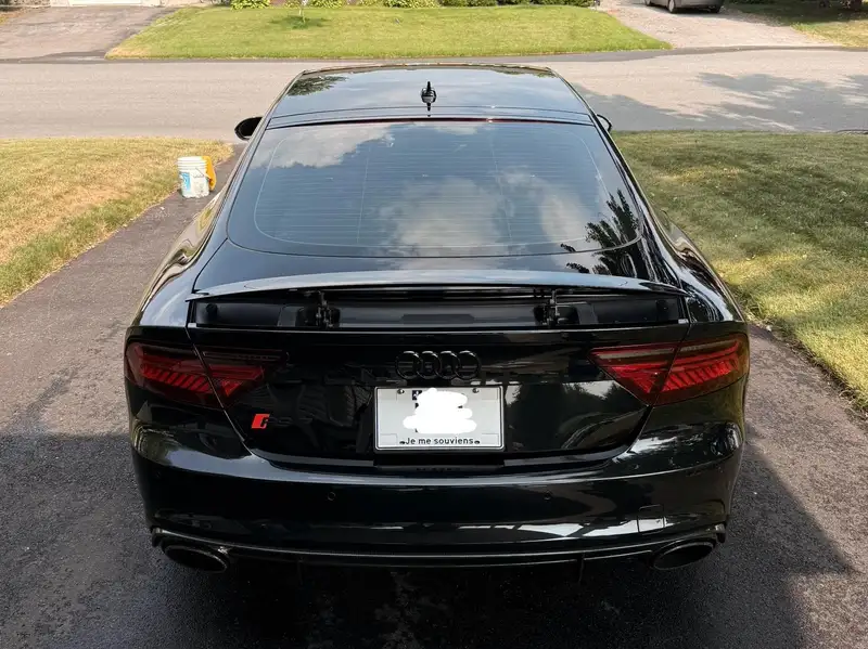 2017 Audi RS7 Performance, černá, 53 000 km, dovoz Kanada — foto 7 z 10