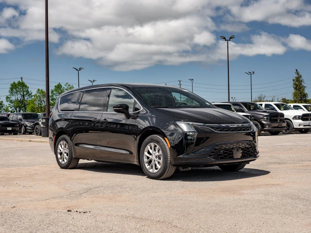 2027 Chrysler Pacifica Select, černá, 19 km, dovoz Kanada — foto 10 z 20