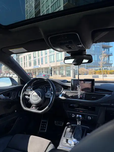 2017 Audi RS7 Performance, šedá, 134 000 km, dovoz Kanada — foto 10 z 10