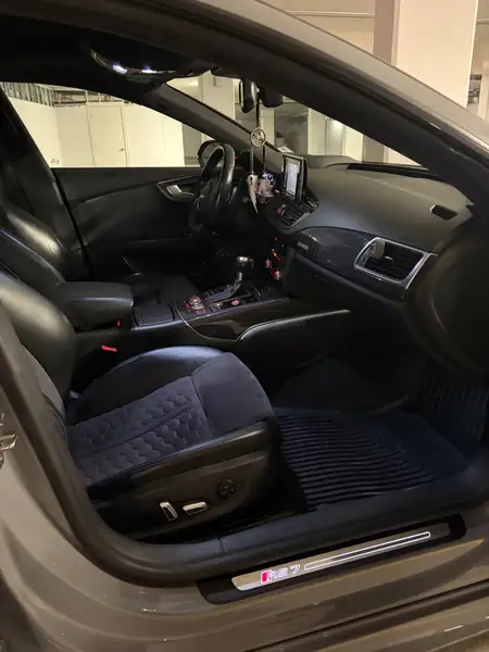 2017 Audi RS7 Performance, šedá, 134 000 km, dovoz Kanada — foto 3 z 10