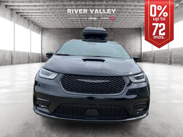 2026 Chrysler Pacifica Select AWD, černá, dovoz Kanada — foto 7 z 20