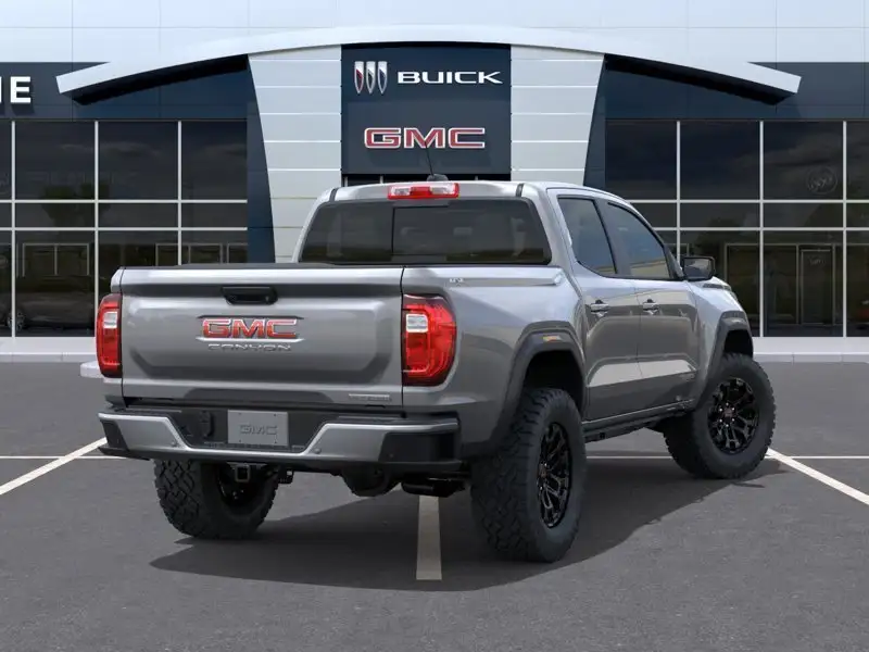 2026 GMC Canyon ELEVATION, stříbrná, 295 km, dovoz Kanada — foto 4 z 12