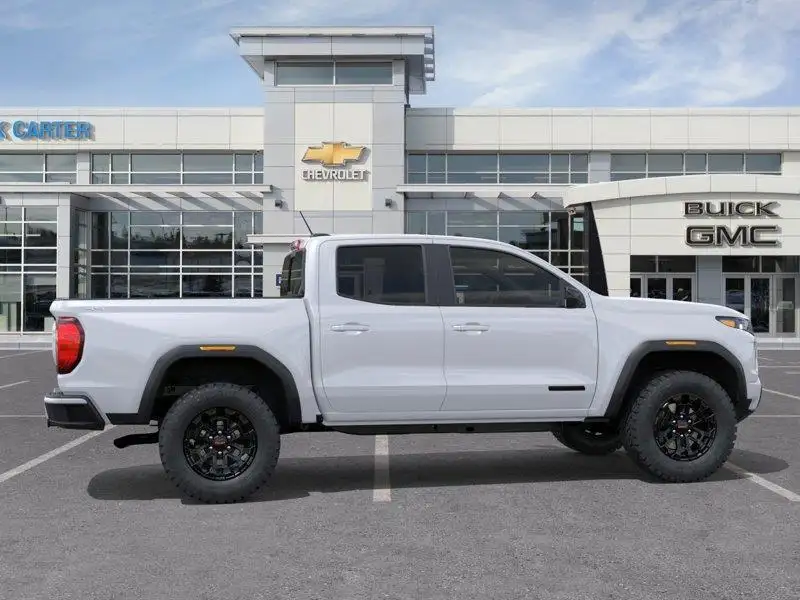 2026 GMC Canyon Elevation, bílá, 0 km, dovoz Kanada — foto 5 z 12