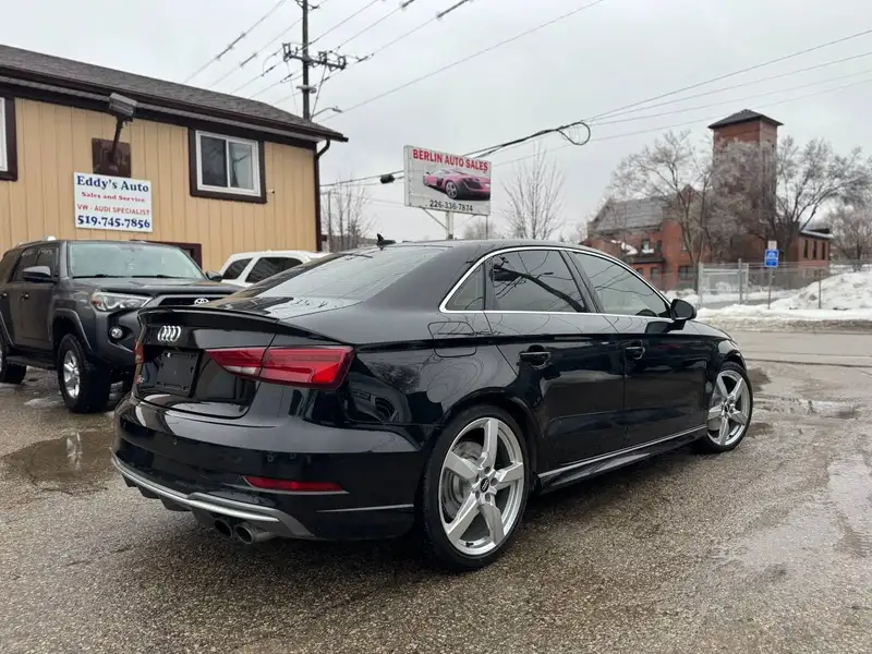 2017 Audi S3 Technik, černá, 152 558 km, dovoz Kanada — foto 5 z 12