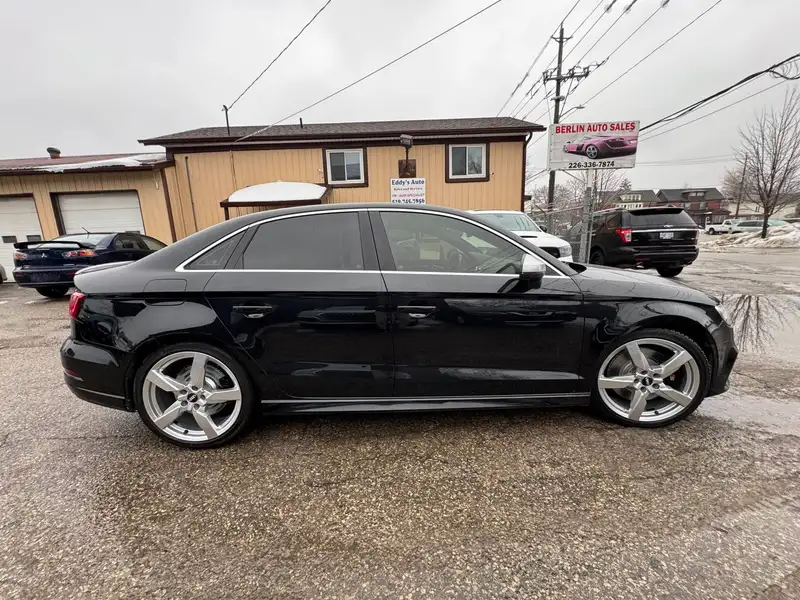 2017 Audi S3 Technik, černá, 152 558 km, dovoz Kanada — foto 6 z 12