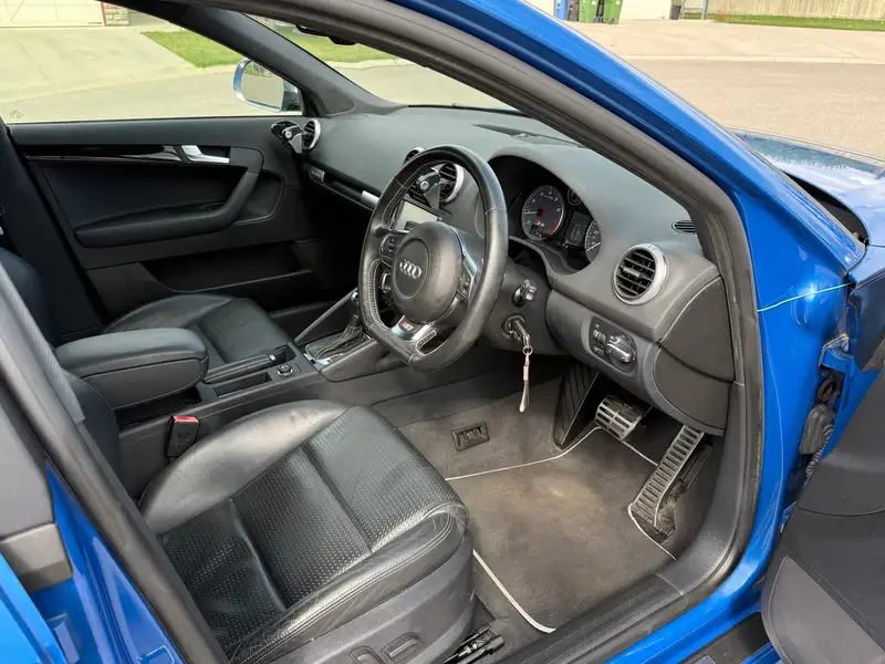 2010 Audi S3, modrá, 77 800 km, dovoz Kanada — foto 8 z 12