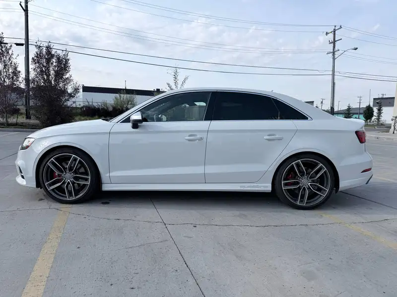 2018 Audi S3 Technik, bílá, 48 000 km, dovoz Kanada — foto 2 z 12