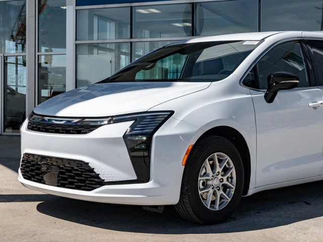 2027 Chrysler Pacifica Select, bílá, 15 km, dovoz Kanada — foto 14 z 20