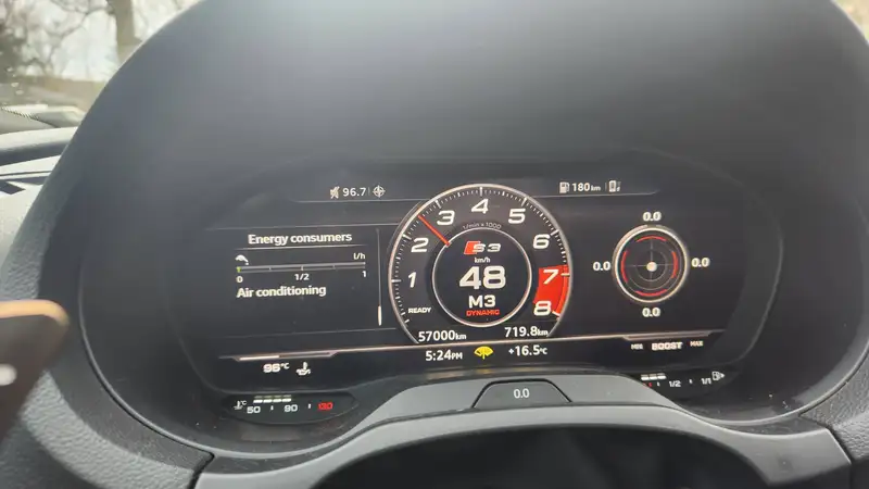 2017 Audi S3 Technik, červená, 73 000 km, dovoz Kanada — foto 8 z 12