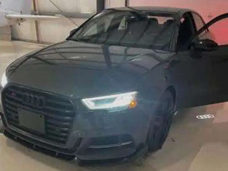 2018 Audi S3 Technik, šedá, 110 000 km, dovoz Kanada — foto 4 z 5