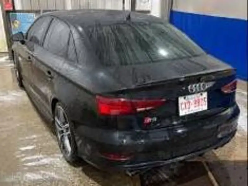 2018 Audi S3 Technik, černá, 127 000 km, dovoz Kanada — foto 2 z 10