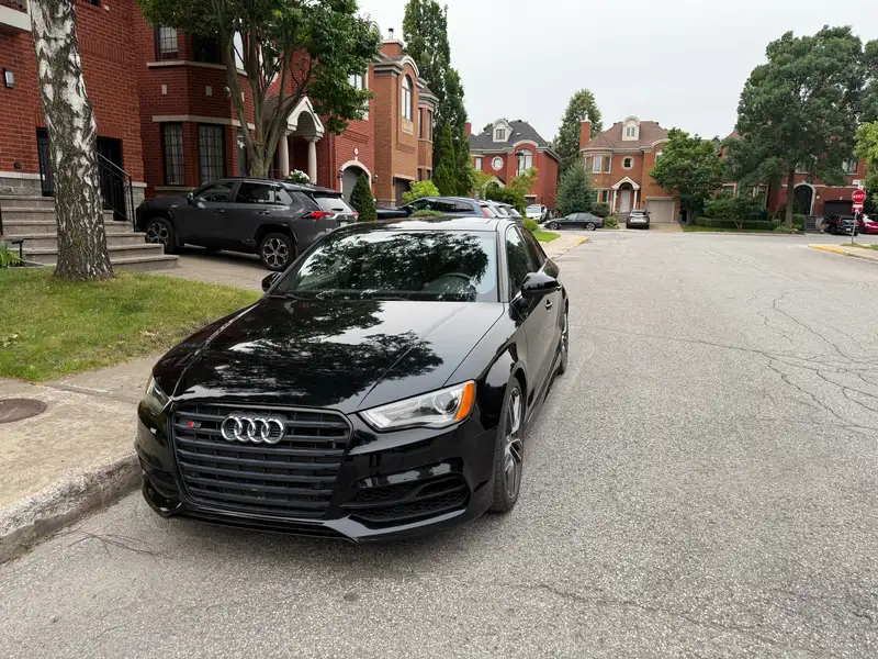 2016 Audi S3 Progressiv, černá, 64 000 km, dovoz Kanada — foto 8 z 8