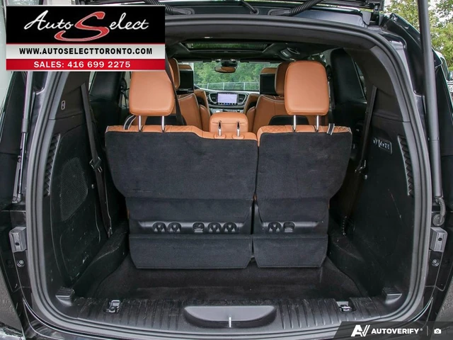 2022 Chrysler Pacifica Pinnacle, černá, 130 944 km, dovoz Kanada — foto 11 z 20