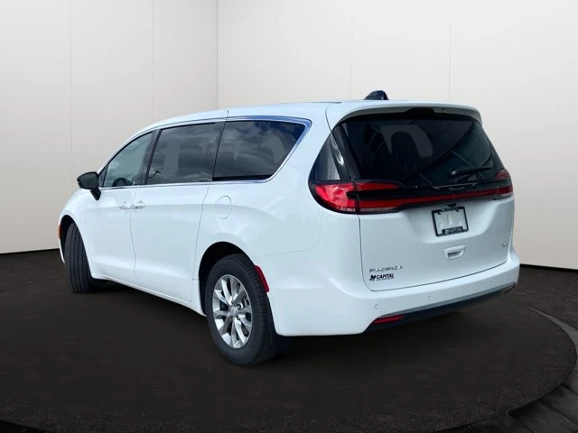 2027 Chrysler Pacifica Select AWD, zelená, dovoz Kanada — foto 4 z 20