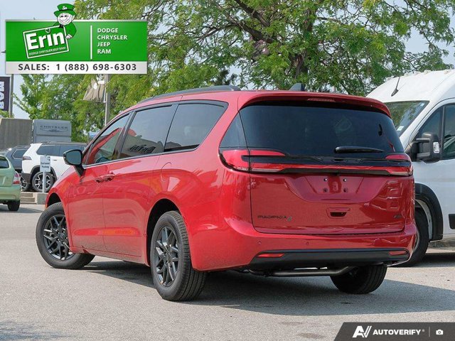 2027 Chrysler Pacifica Select, červená, dovoz Kanada — foto 4 z 5