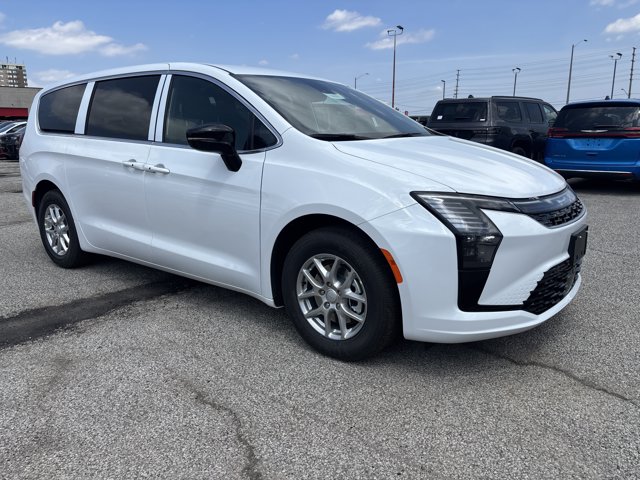 2027 Chrysler Pacifica Select, bílá, 4 326 km, dovoz Kanada — foto 3 z 20