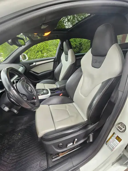 2015 Audi S4 Progressiv, bílá, 128 432 km, dovoz Kanada — foto 7 z 9