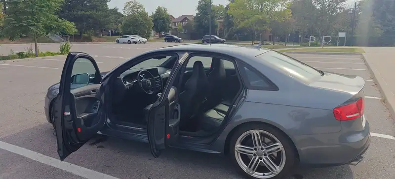 2012 Audi S4, šedá, 185 000 km, dovoz Kanada — foto 9 z 12