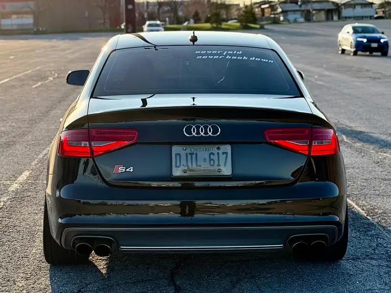 2014 Audi S4 Progressiv, černá, 191 200 km, dovoz Kanada — foto 8 z 12