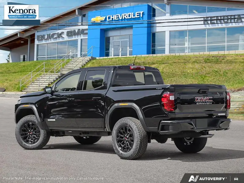 2026 GMC Canyon Elevation, černá, 90 km, dovoz Kanada — foto 4 z 12