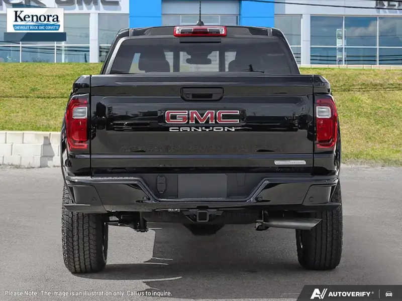 2026 GMC Canyon Elevation, černá, 90 km, dovoz Kanada — foto 5 z 12