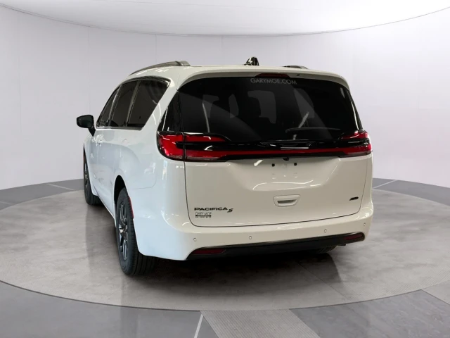2027 Chrysler Pacifica Select AWD, bílá, dovoz Kanada — foto 3 z 20