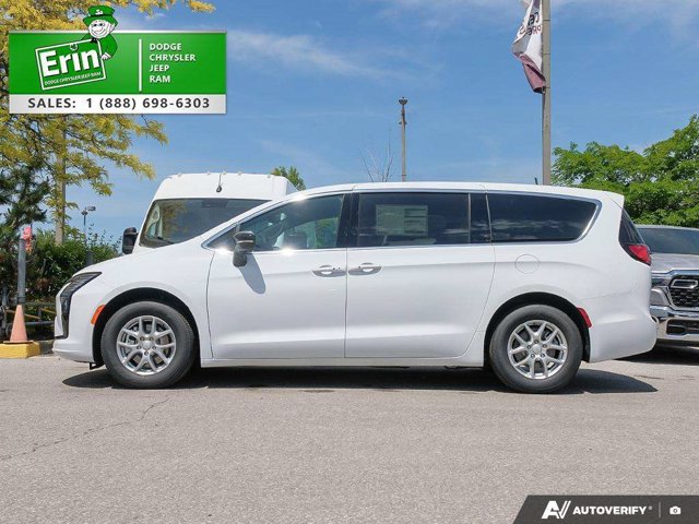 2027 Chrysler Pacifica Select, bílá, dovoz Kanada — foto 3 z 5