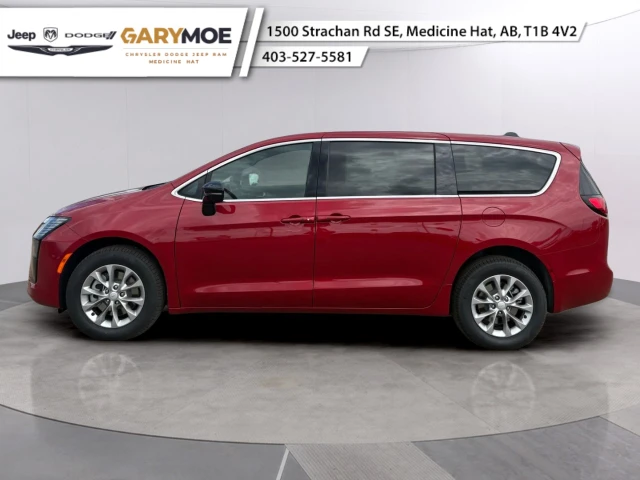 2027 Chrysler Pacifica Select AWD, červená, 18 km, dovoz Kanada — foto 5 z 20