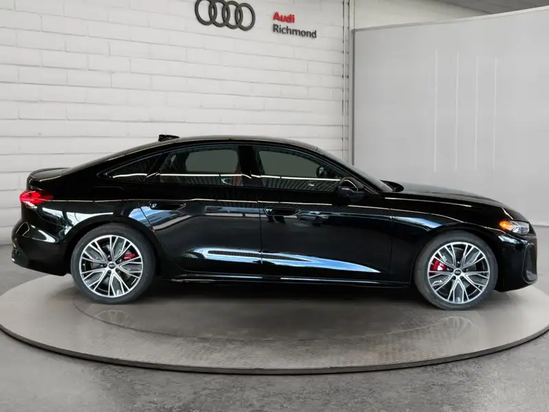 2026 Audi S5 Technik, černá, 90 km, dovoz Kanada — foto 4 z 12