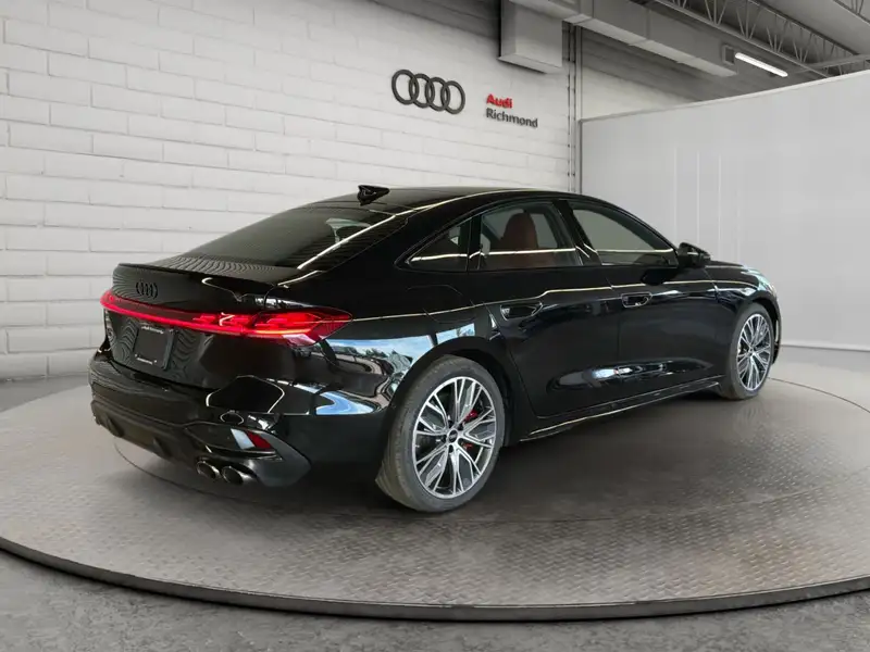 2026 Audi S5 Technik, černá, 90 km, dovoz Kanada — foto 5 z 12