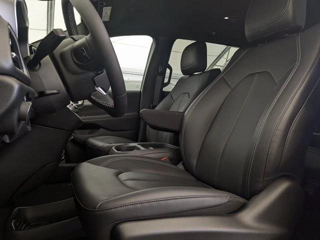 2027 Chrysler Pacifica Select, zelená, 1 km, dovoz Kanada — foto 14 z 20
