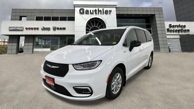 2026 Chrysler Pacifica Select, bílá, 15 km, dovoz Kanada — foto 2 z 5
