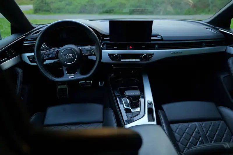 2021 Audi S5 Progressiv, šedá, 49 000 km, dovoz Kanada — foto 6 z 12