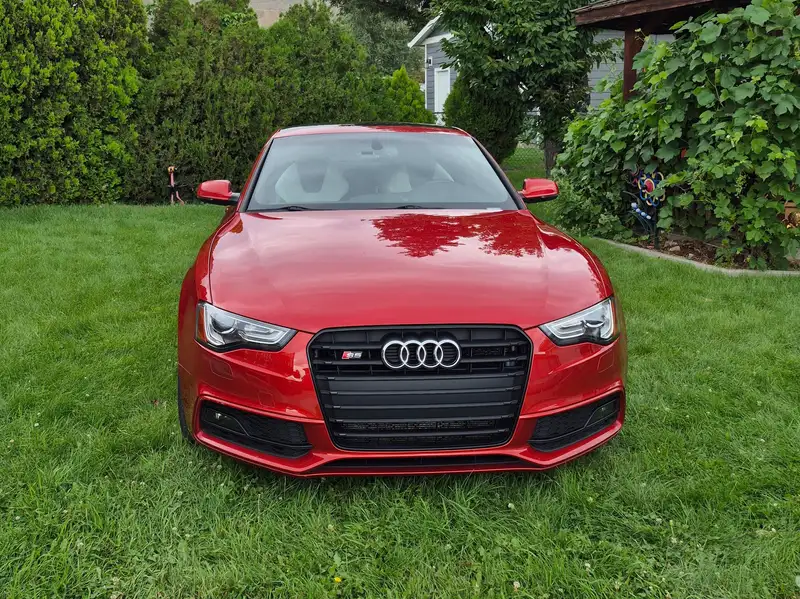 2016 Audi S5 Technik Plus, červená, 117 500 km, dovoz Kanada — foto 5 z 8