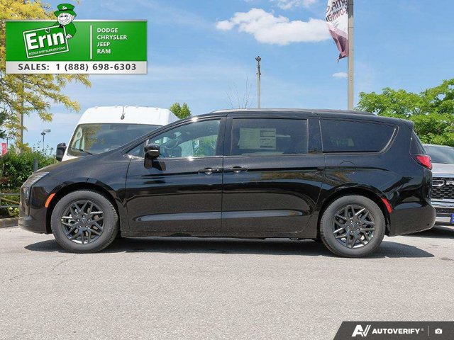 2027 Chrysler Pacifica Select, černá, dovoz Kanada — foto 3 z 5