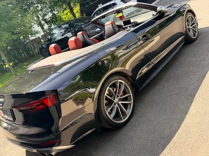 2018 Audi S5 Technik, černá, 125 000 km, dovoz Kanada — foto 4 z 11