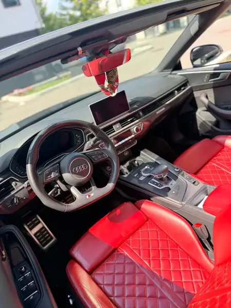 2018 Audi S5 Technik, černá, 125 000 km, dovoz Kanada — foto 7 z 11