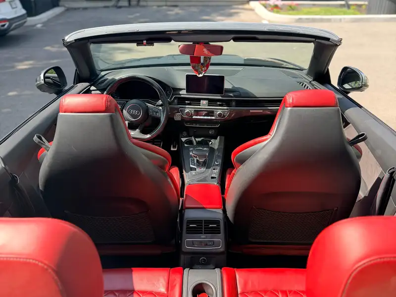 2018 Audi S5 Technik, černá, 125 000 km, dovoz Kanada — foto 9 z 11