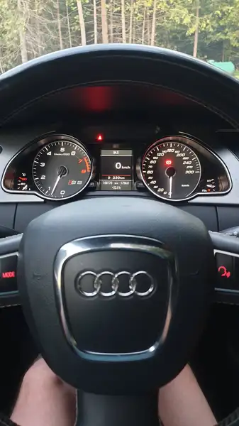 2012 Audi S5, bílá, 167 000 km, dovoz Kanada — foto 6 z 9