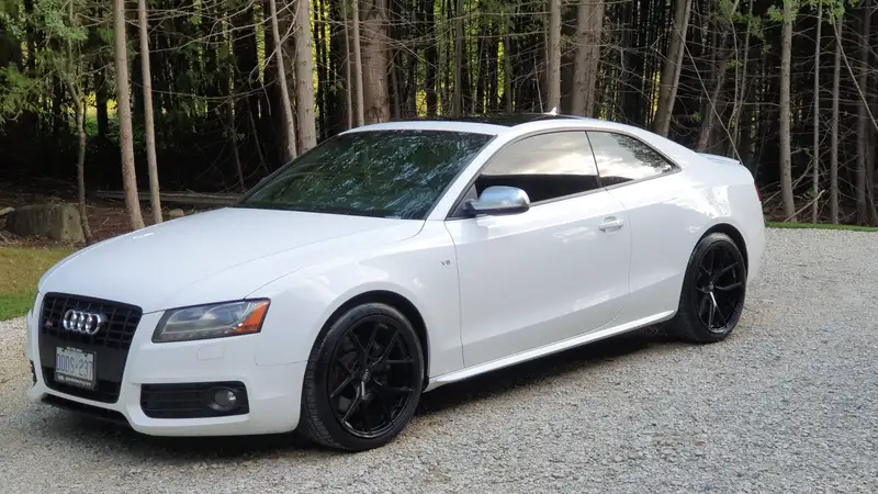 2012 Audi S5, bílá, 167 000 km, dovoz Kanada — foto 9 z 9