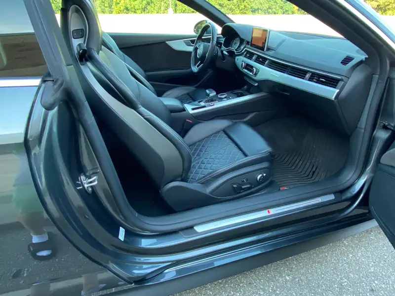 2018 Audi S5 Progressiv, šedá, 91 349 km, dovoz Kanada — foto 2 z 12