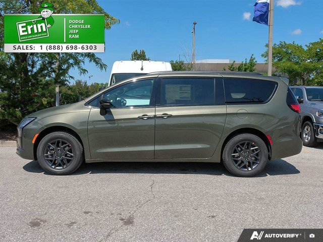 2027 Chrysler Pacifica Select, zelená, dovoz Kanada — foto 3 z 5