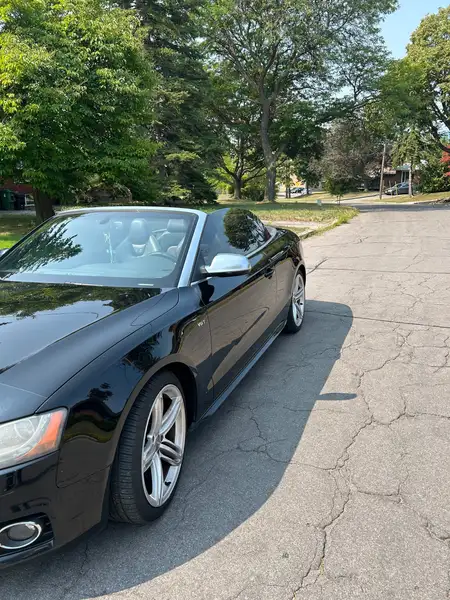 2011 Audi S5, černá, 118 000 km, dovoz Kanada — foto 4 z 12