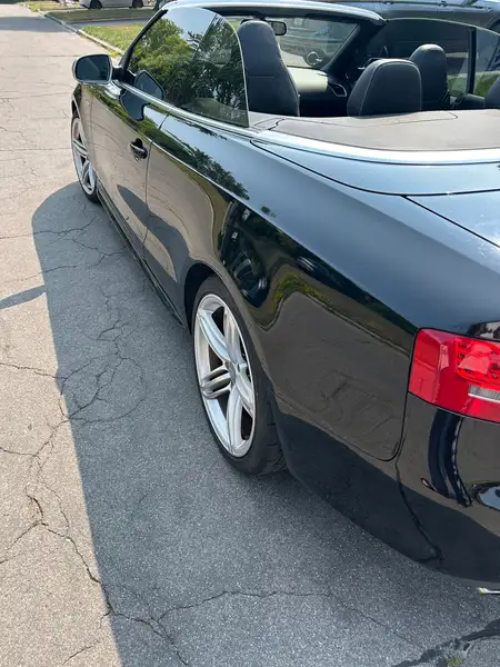 2011 Audi S5, černá, 118 000 km, dovoz Kanada — foto 6 z 12