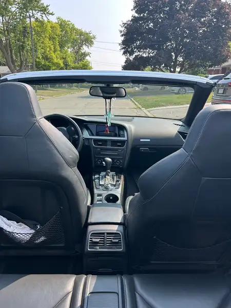2011 Audi S5, černá, 118 000 km, dovoz Kanada — foto 8 z 12