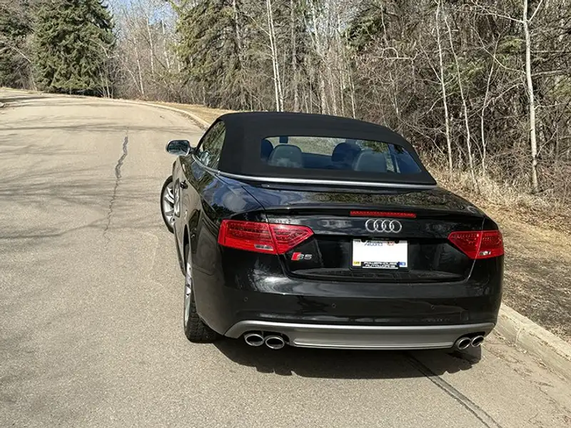 2015 Audi S5 Technik, černá, 35 000 km, dovoz Kanada — foto 7 z 12