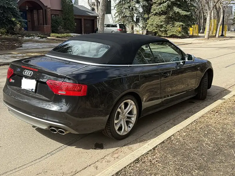 2015 Audi S5 Technik, černá, 35 000 km, dovoz Kanada — foto 9 z 12