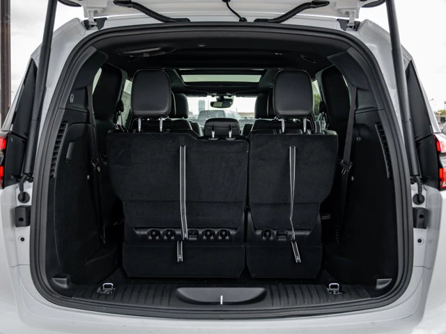2027 Chrysler Pacifica Select, bílá, 17 km, dovoz Kanada — foto 9 z 20